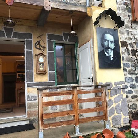 Chez Steve And Son Apartamento Goudet Exterior foto